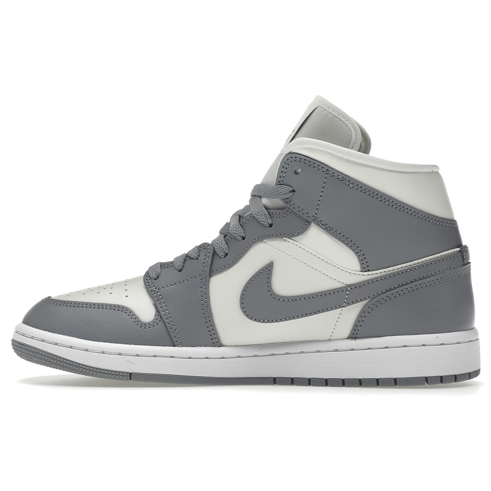 Air Jordan 1 Mid 'Stealth' (Women Exclusive)